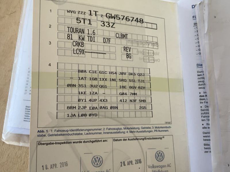 Volkswagen Touran 1.6 TDI Comfortline BlueMotion Tech 2016 – снимка 32