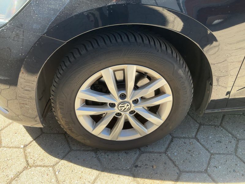 Volkswagen Touran 1.6 TDI Comfortline BlueMotion Tech 2016 – снимка 3