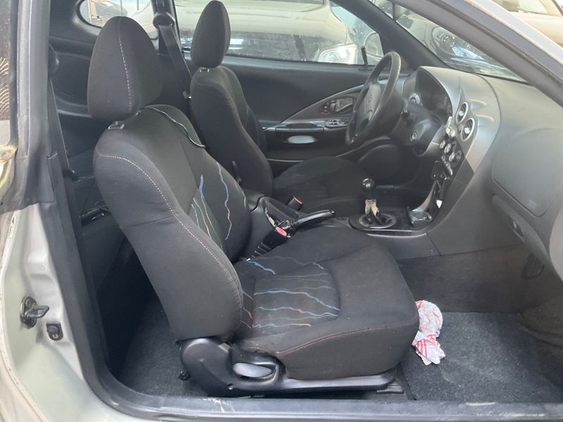 Hyundai Coupe 1.6 FX 2001 – снимка 3