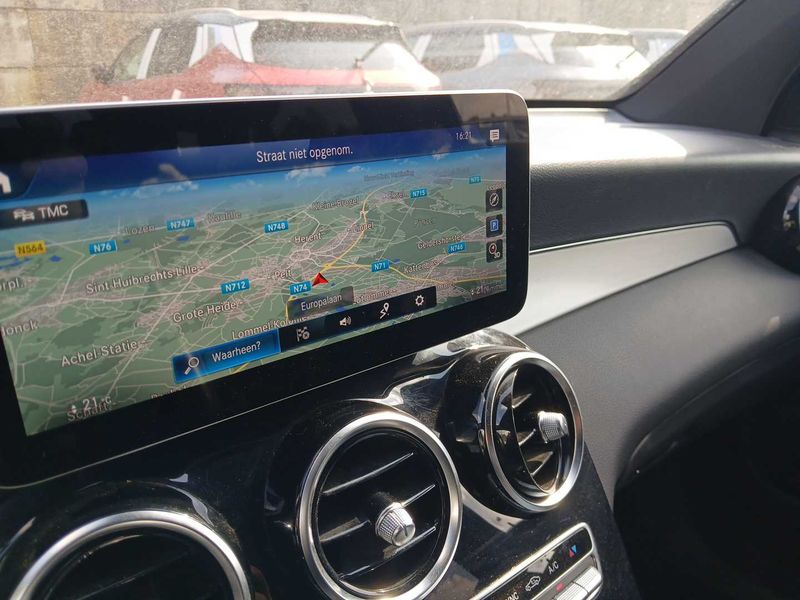 Mercedes-Benz GLC-Klasse GLC 200 d 4Matic AMG Line 2022 – снимка 13