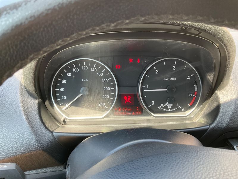 BMW 1er 116d 2010 – снимка 4