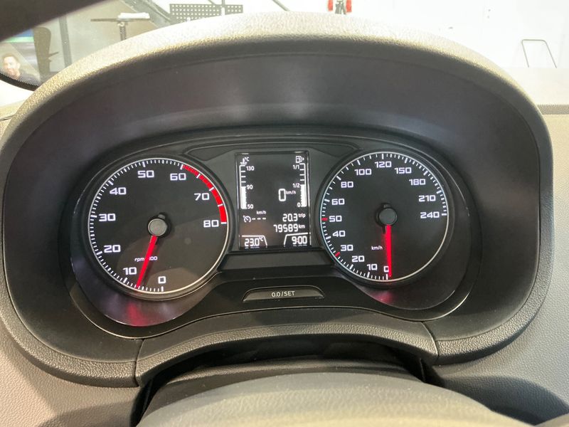 Seat Ibiza 1.2 TSI Reference 2017 – снимка 18