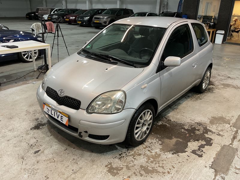 Toyota Yaris 1.3 VVT-i 2004 – снимка 1