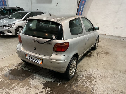 Toyota Yaris 1.3 VVT-i 2004 – снимка 2