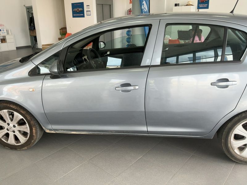 Opel Corsa 1.4 Enjoy 2008 – снимка 4