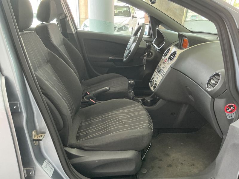 Opel Corsa 1.4 Enjoy 2008 – снимка 16