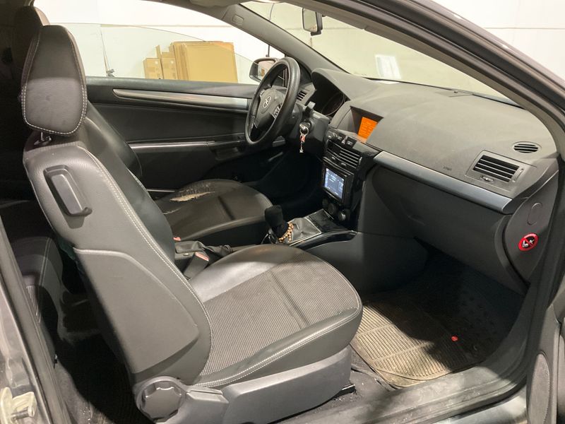Opel Astra GTC 1.7 CDTI Edition twenty-5 2008 – снимка 3
