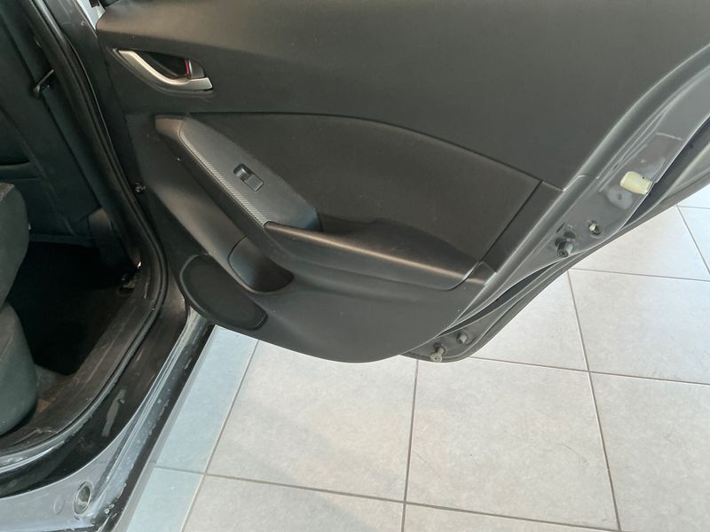 Mazda 3 2.0 Center-Line 2014 – снимка 37