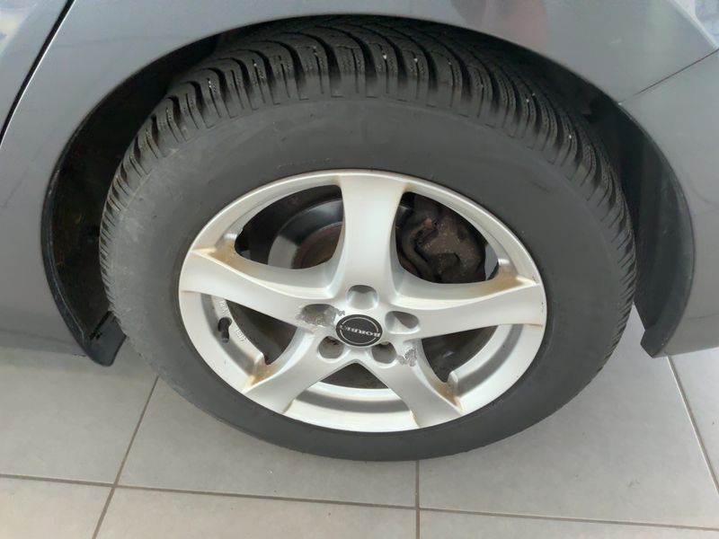 Mazda 3 2.0 Center-Line 2014 – снимка 5