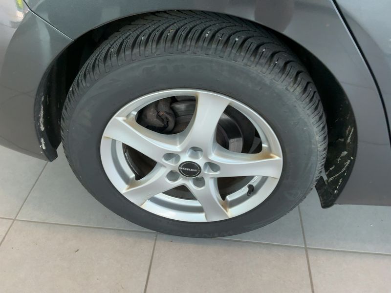 Mazda 3 2.0 Center-Line 2014 – снимка 9
