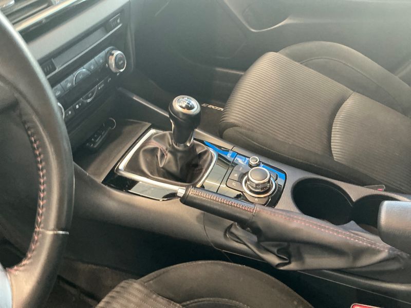 Mazda 3 2.0 Center-Line 2014 – снимка 38