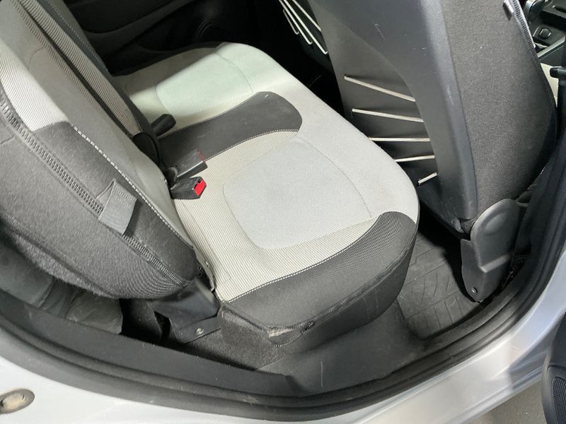 Renault Captur 1.5 dCi Energy Intens 2017 – снимка 38