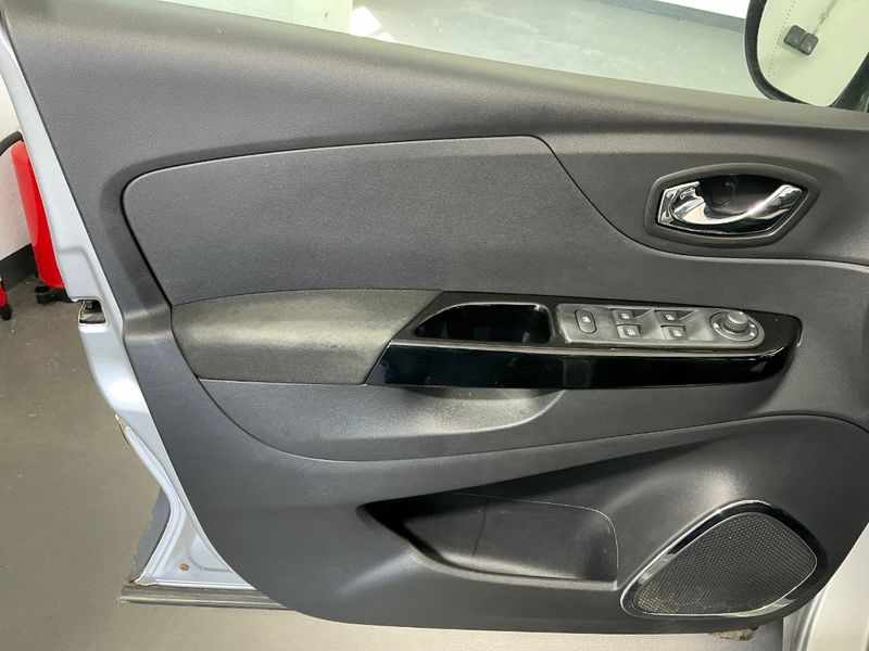 Renault Captur 1.5 dCi Energy Intens 2017 – снимка 39