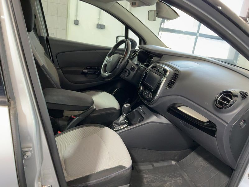 Renault Captur 1.5 dCi Energy Intens 2017 – снимка 17