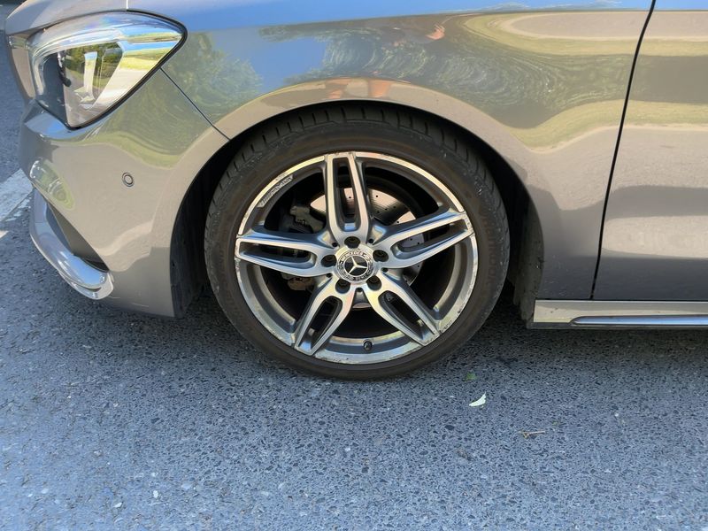 Mercedes-Benz CLA-Klasse CLA 200 d AMG Line 2019 – снимка 3