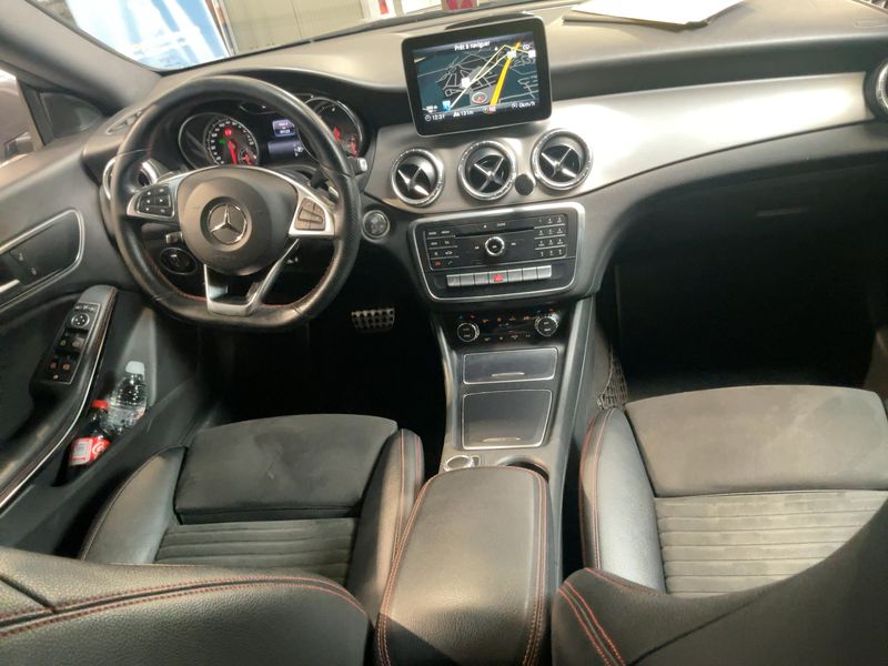 Mercedes-Benz CLA-Klasse CLA 200 d AMG Line 2019 – снимка 17