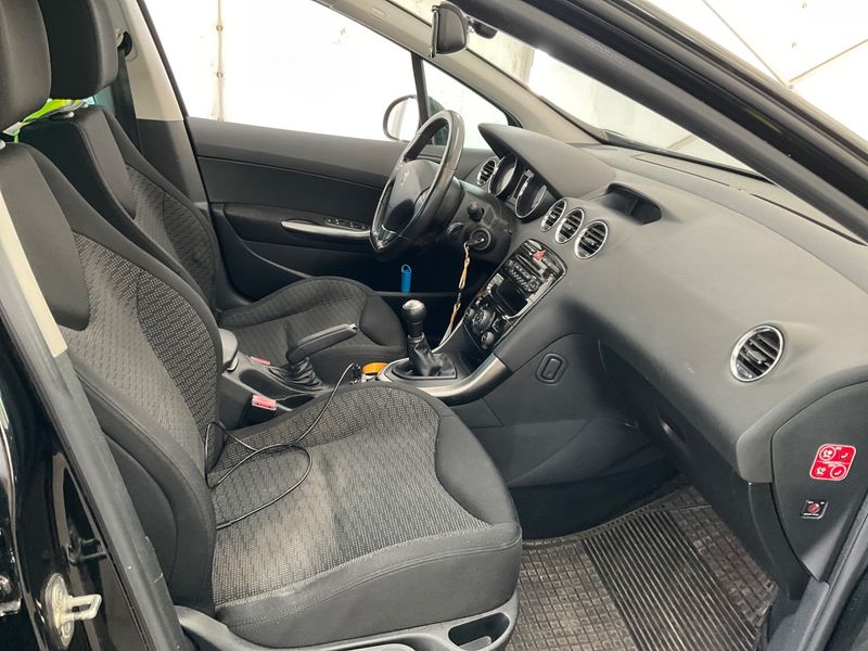 Peugeot 308 1.6 Allure 2011 – снимка 3