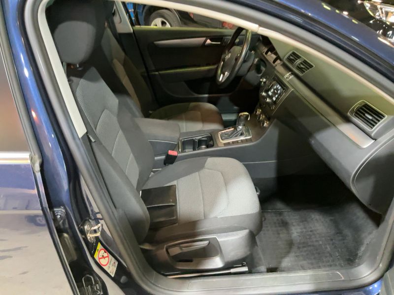 Volkswagen Passat 2.0 TDI Comfortline BlueMotion Tech 2013 – снимка 11