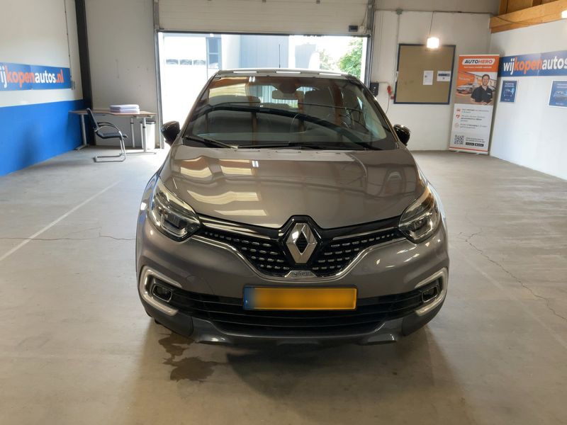 Renault Captur 1.2 TCe Initiale Paris 2017 – снимка 14