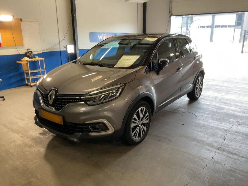 Renault Captur 1.2 TCe Initiale Paris 2017 – снимка 1