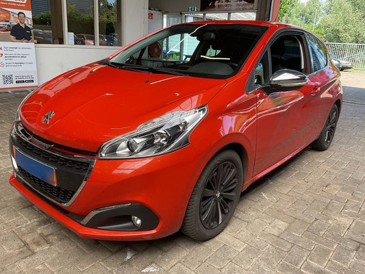 Peugeot 208 1.6 Blue-HDi Allure 2016 – снимка 1