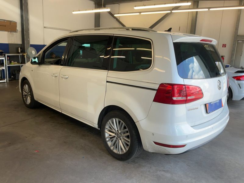 Volkswagen Sharan 2.0 TDI Cup BlueMotion Tech 2015 – снимка 6