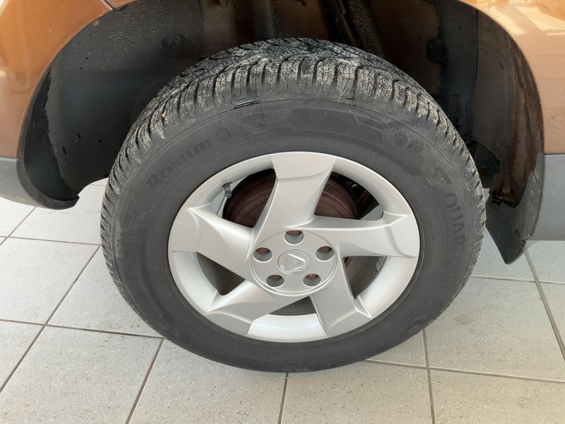 Dacia Duster 1.5 dCi Prestige 4x2 2010 – снимка 9