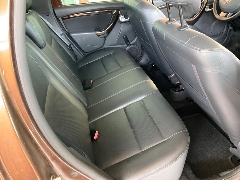 Dacia Duster 1.5 dCi Prestige 4x2 2010 – снимка 39