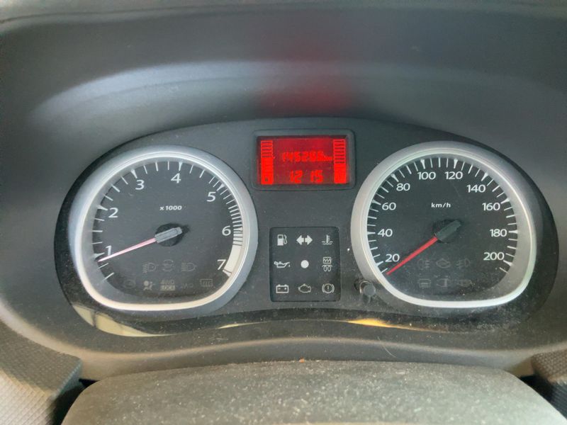 Dacia Duster 1.5 dCi Prestige 4x2 2010 – снимка 18