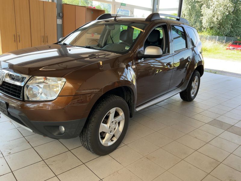 Dacia Duster 1.5 dCi Prestige 4x2 2010 – снимка 2