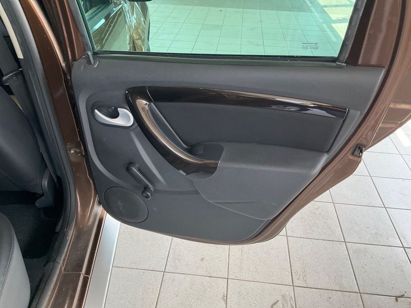 Dacia Duster 1.5 dCi Prestige 4x2 2010 – снимка 40