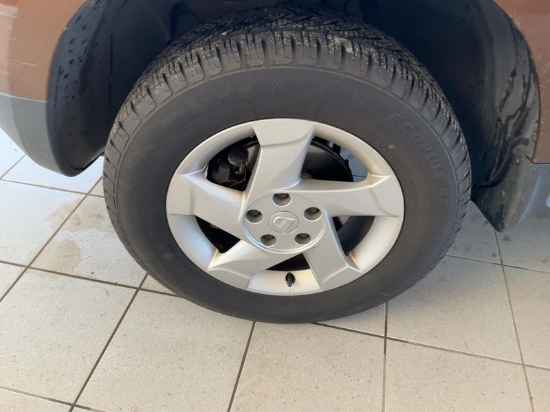 Dacia Duster 1.5 dCi Prestige 4x2 2010 – снимка 3