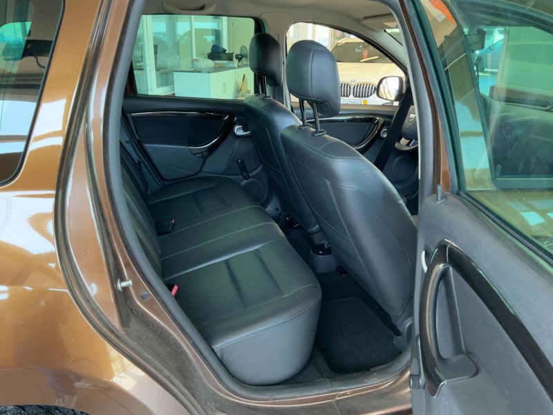 Dacia Duster 1.5 dCi Prestige 4x2 2010 – снимка 19
