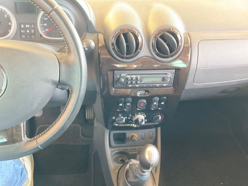 Dacia Duster 1.5 dCi Prestige 4x2 2010 – снимка 34