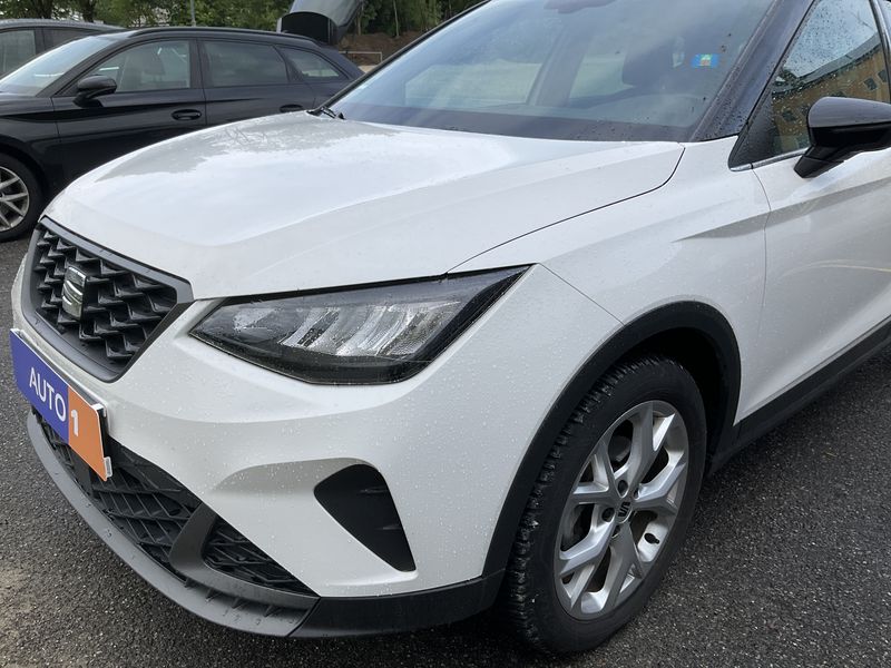 Seat Arona 1.0 TSI FR 2024 – снимка 2