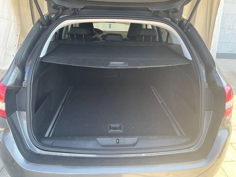Peugeot 308 1.6 Blue-HDi Allure 2016 – снимка 10