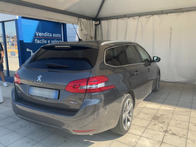 Peugeot 308 1.6 Blue-HDi Allure 2016 – снимка на щета
