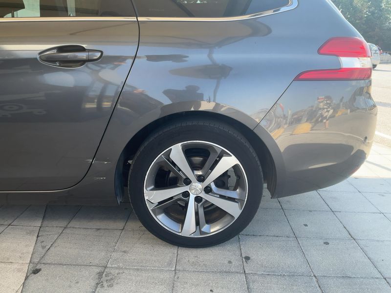 Peugeot 308 1.6 Blue-HDi Allure 2016 – снимка на щета