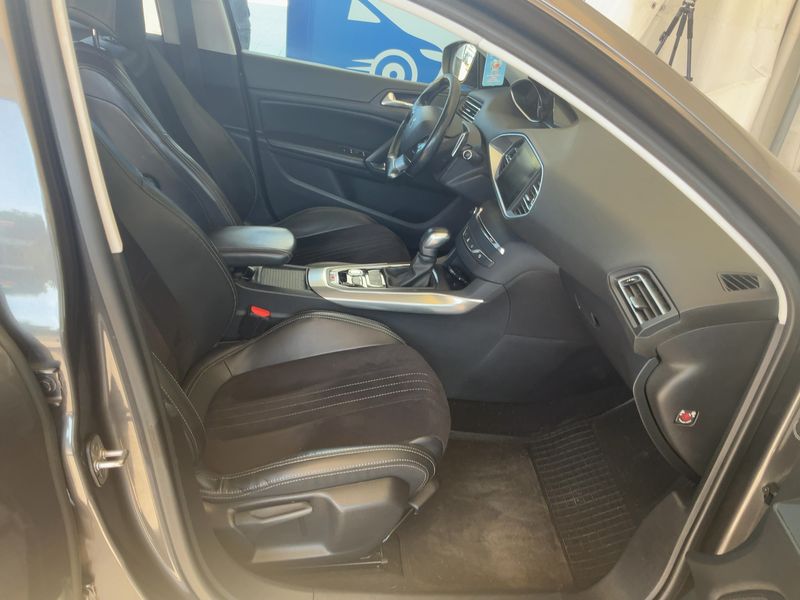 Peugeot 308 1.6 Blue-HDi Allure 2016 – снимка 11