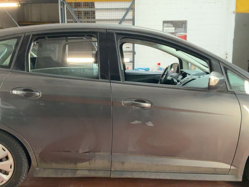 Ford C-Max 1.6 EcoBoost Business Edition 2015 – снимка 10