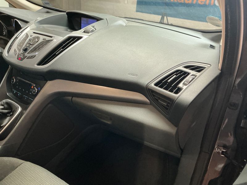 Ford C-Max 1.6 EcoBoost Business Edition 2015 – снимка 27