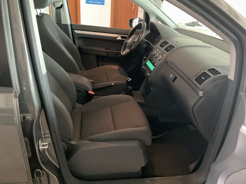Volkswagen Touran 1.6 TDI Edition 2013 – снимка 3