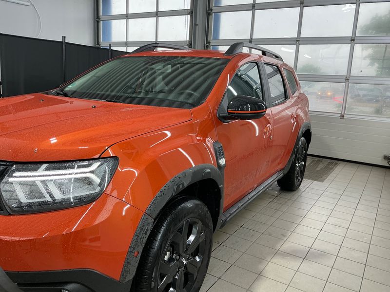 Dacia Duster 1.0 TCe LPG Extreme 2023 – снимка 2