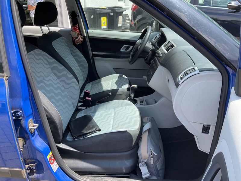 Skoda Fabia 1.2 Ambiente 2009 – снимка 3
