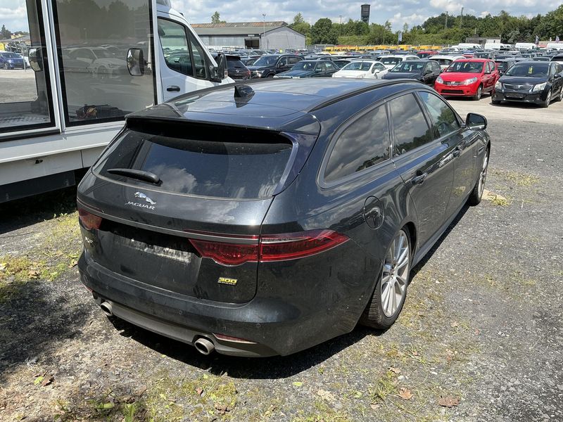 Jaguar XF 3.0 D Sport 2019 – снимка 8
