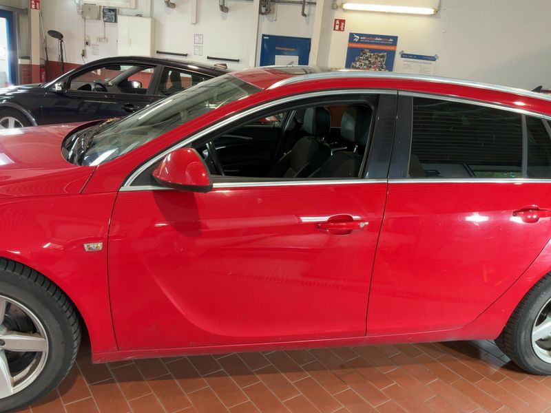 Opel Insignia Sports Tourer 2.0 CDTI Biturbo Innovation 4x4 2013 – снимка 4