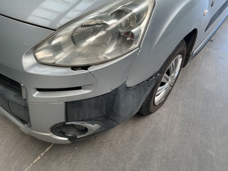 Peugeot Partner 1.6 HDi Outdoor 2012 – снимка 47