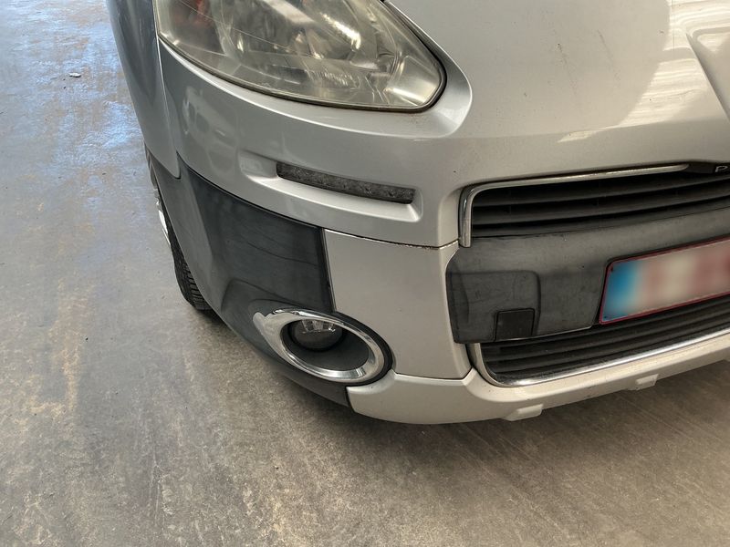 Peugeot Partner 1.6 HDi Outdoor 2012 – снимка 45