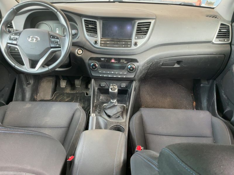Hyundai Tucson 1.7 CRDi Creative 2WD 2018 – снимка 17