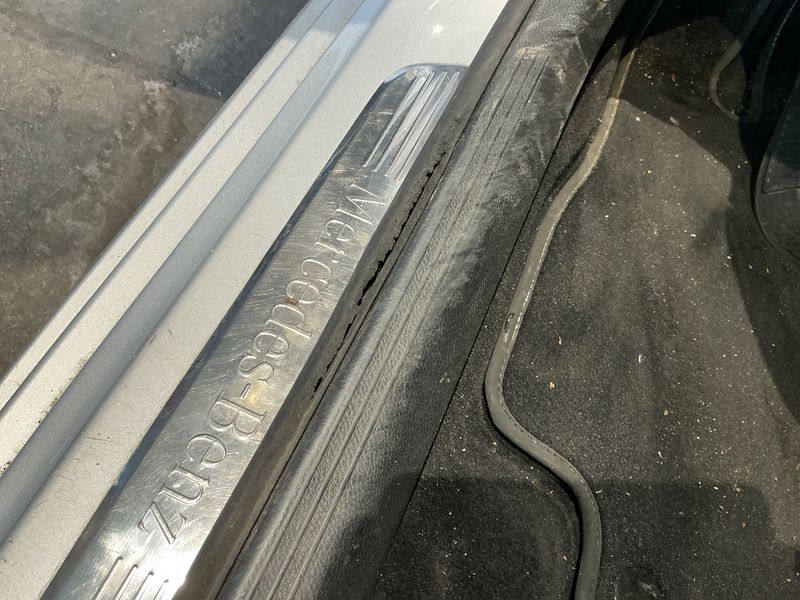 Mercedes-Benz E-Klasse E 220 d Standard 2018 – снимка 37